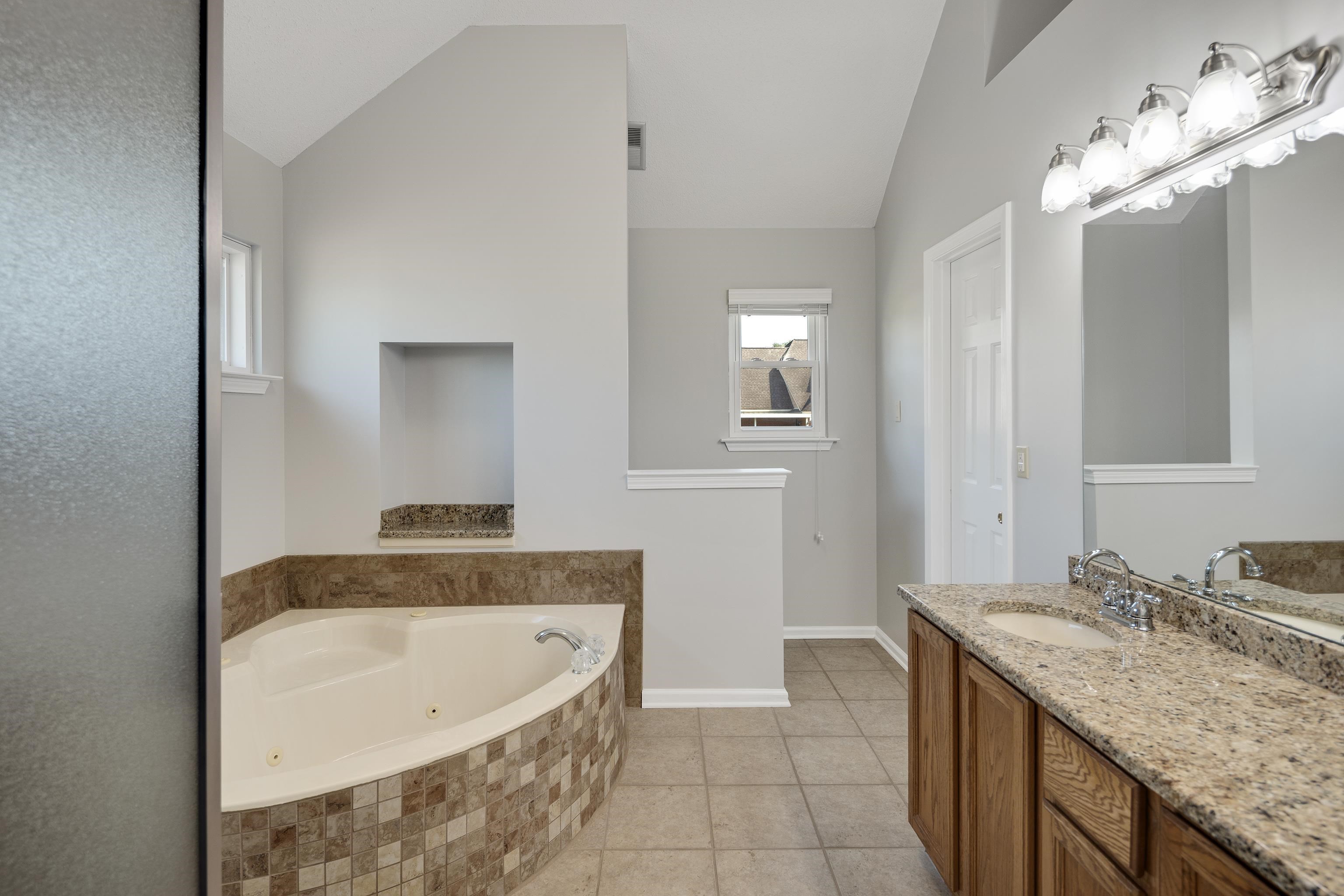 85 OAK CREST DR