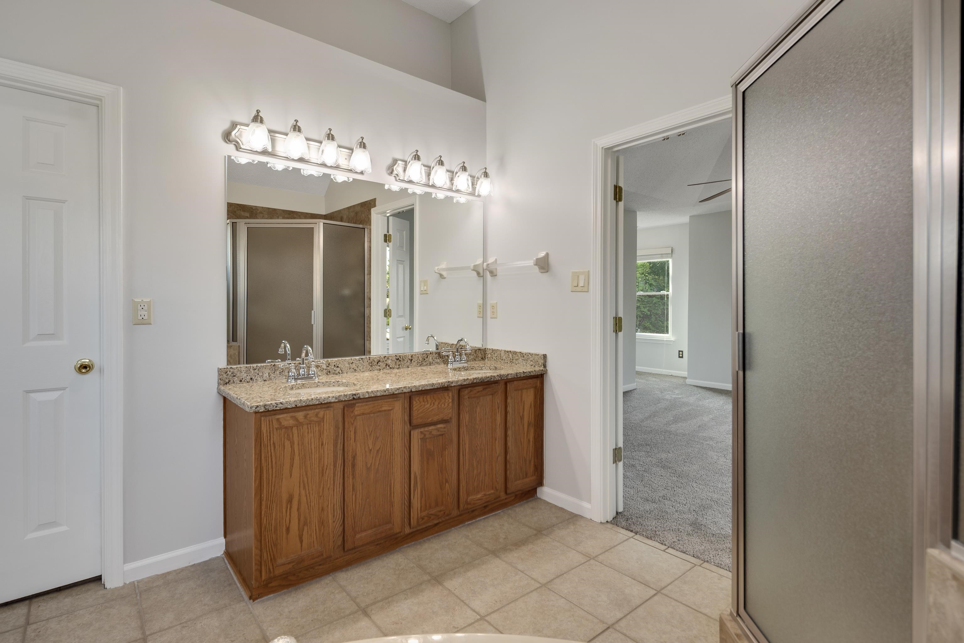 85 OAK CREST DR