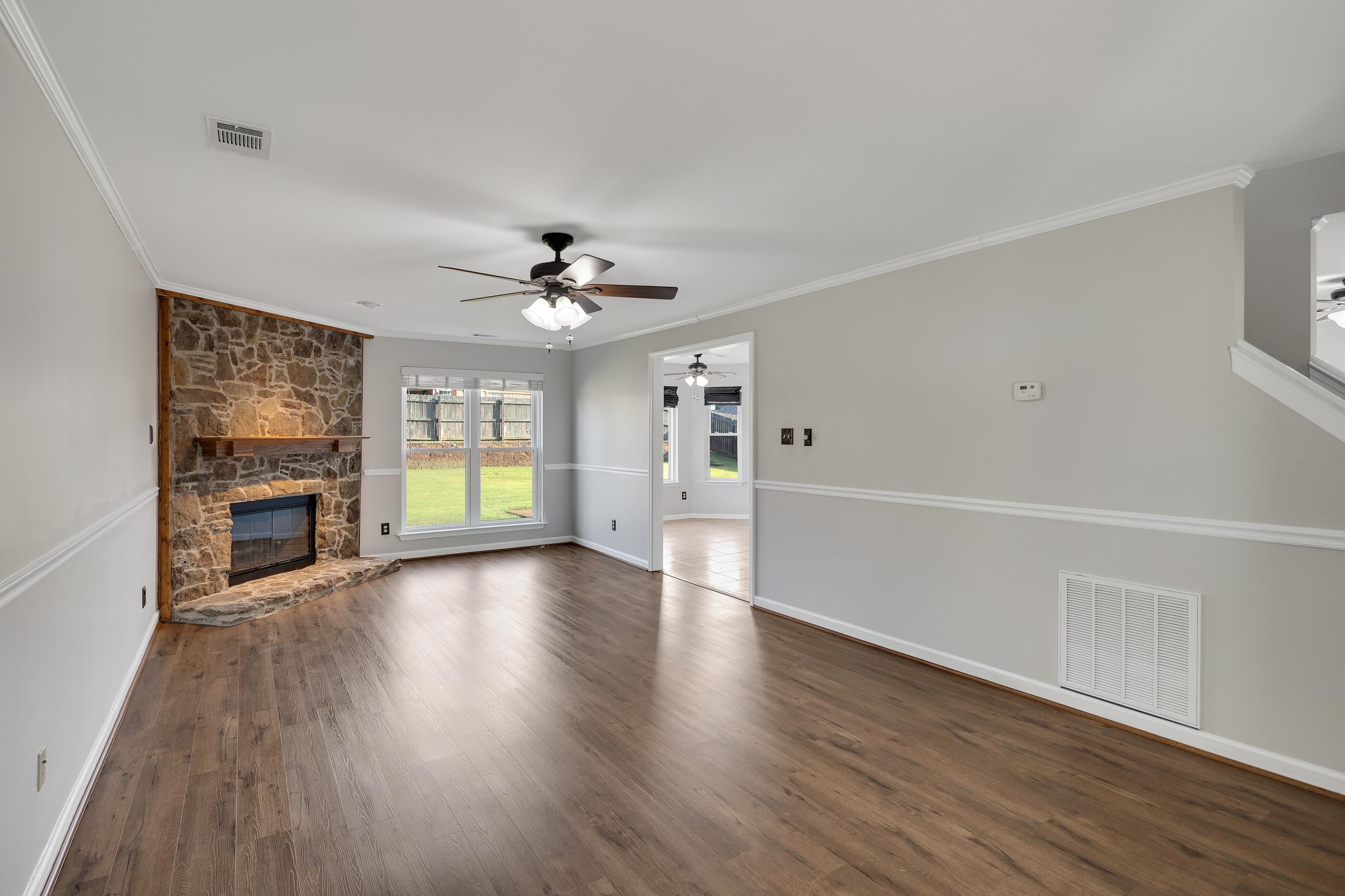 85 OAK CREST DR