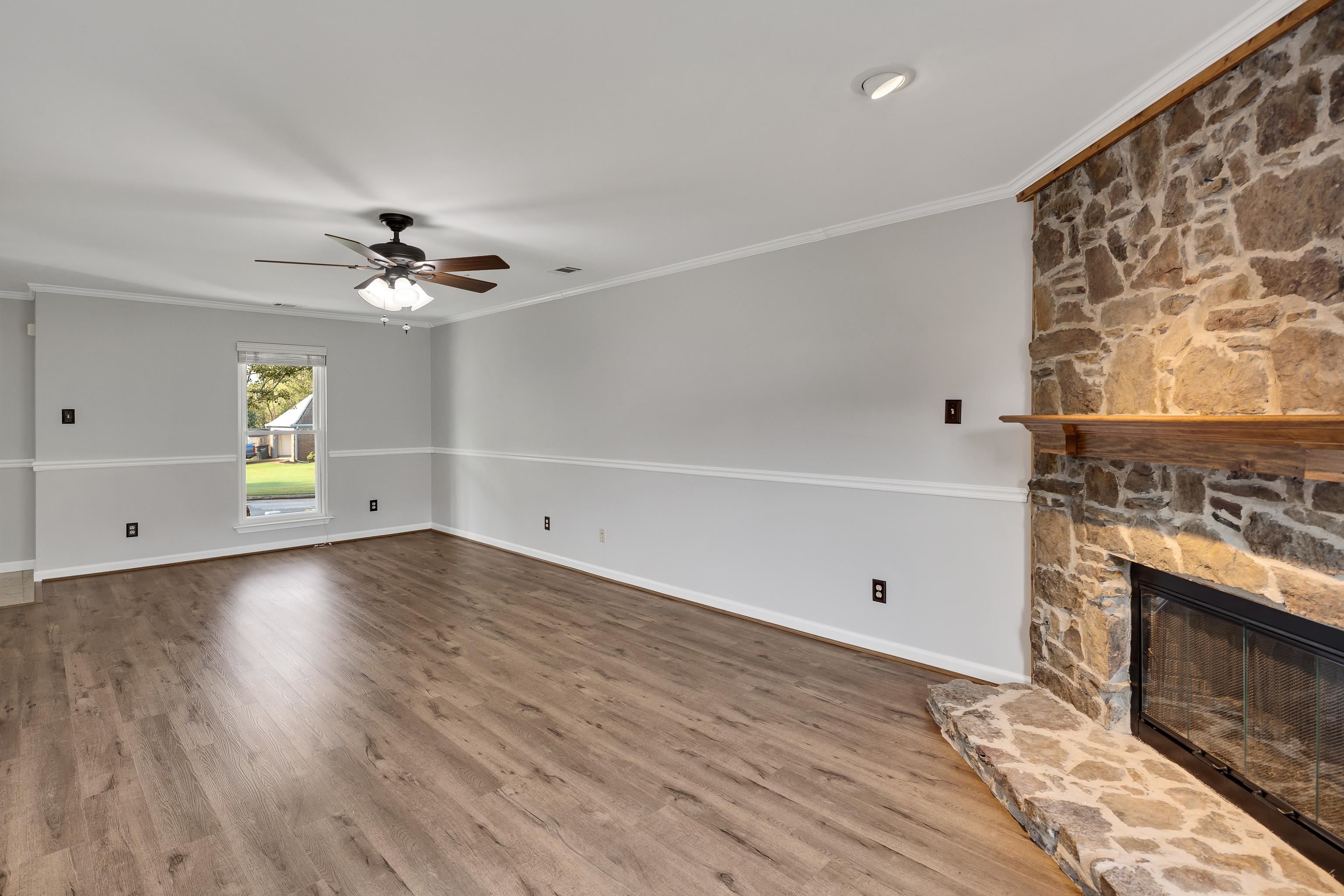 85 OAK CREST DR