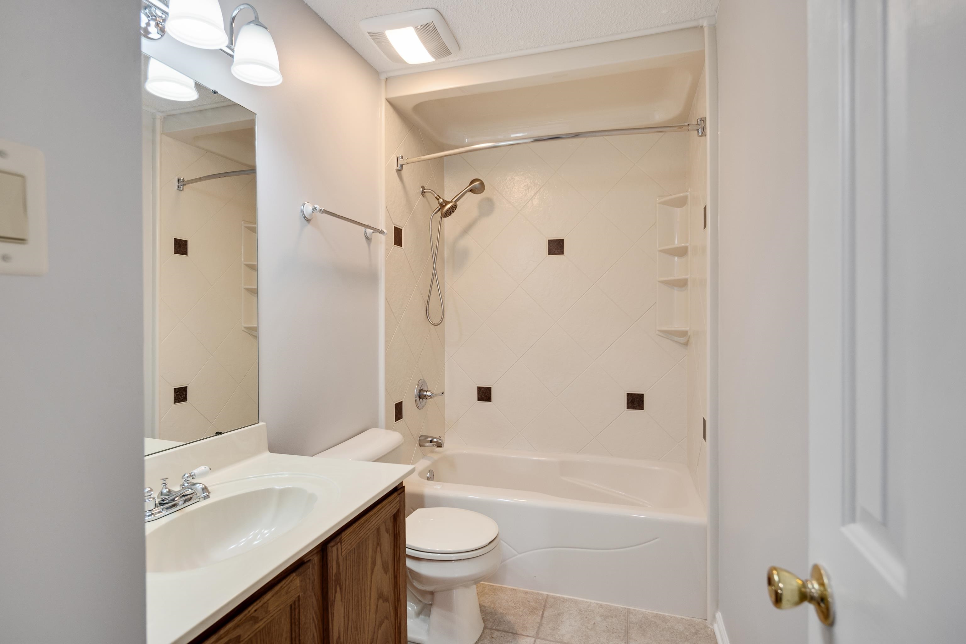 85 OAK CREST DR