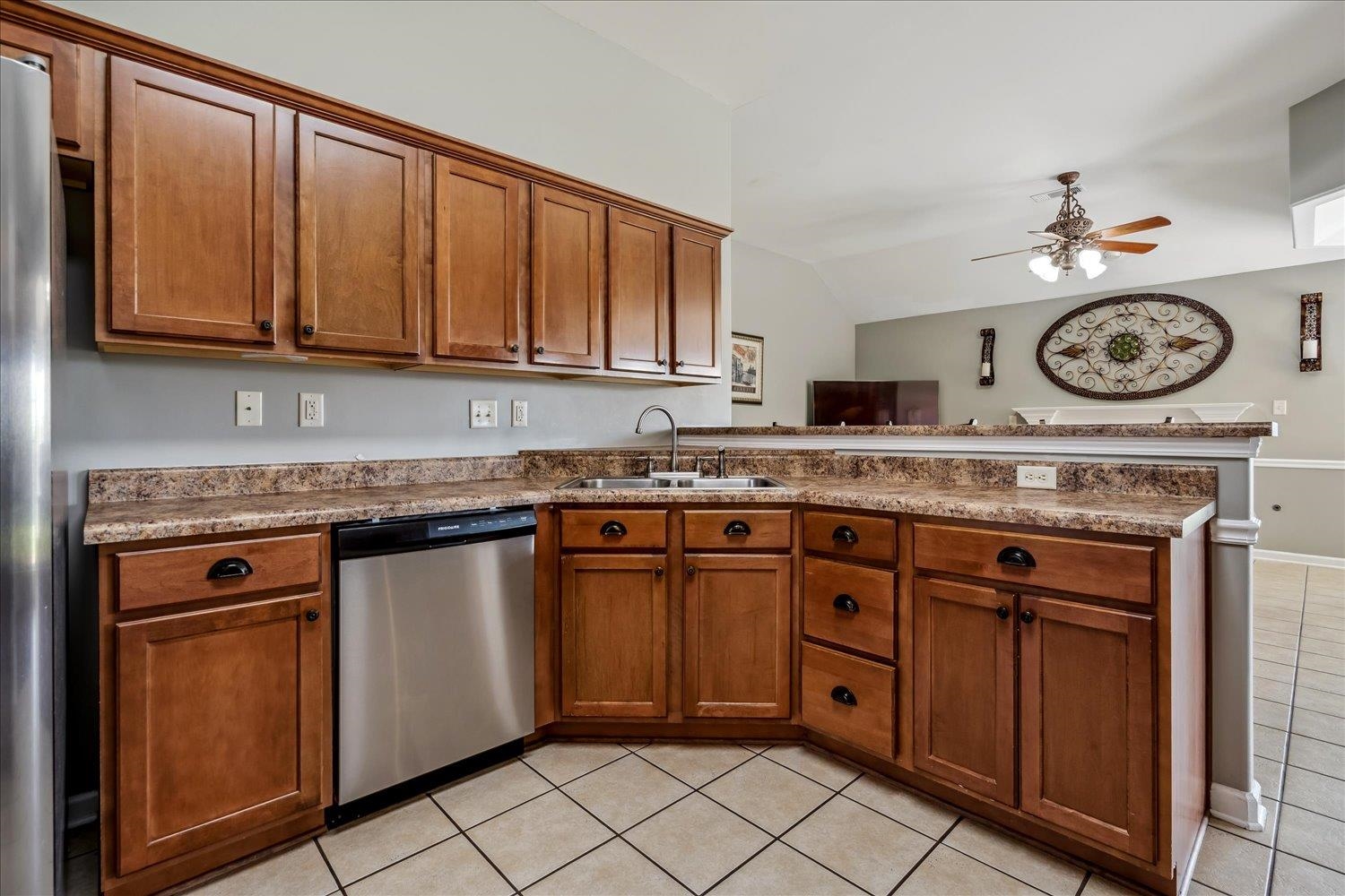 1308 CHRYSALIS LN