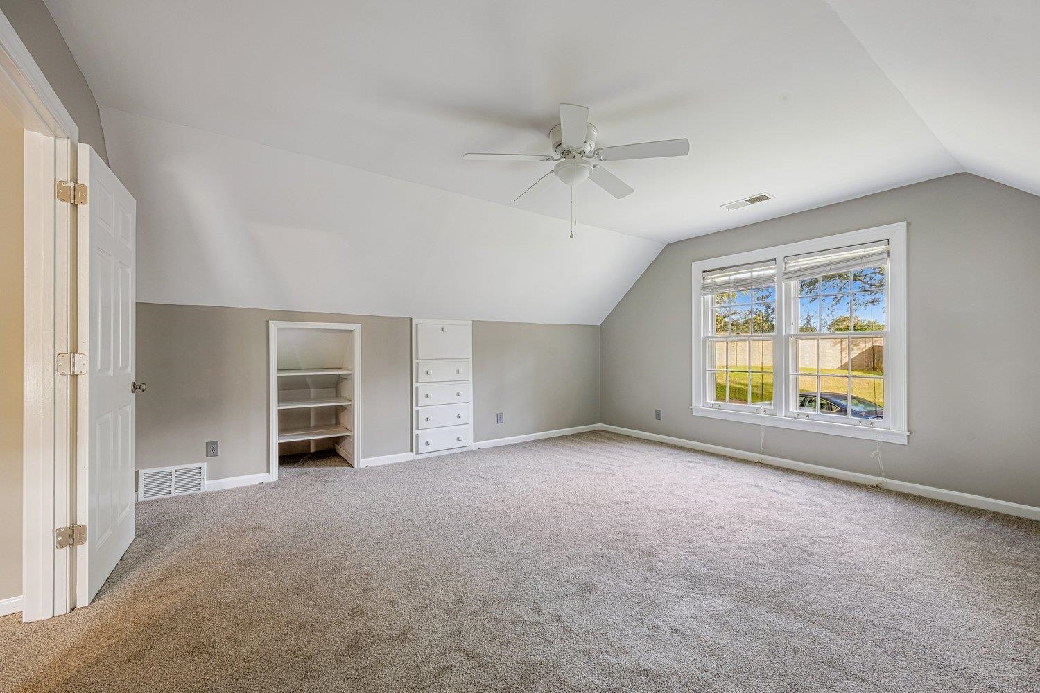 8859 PLANTATION TRAIL CV