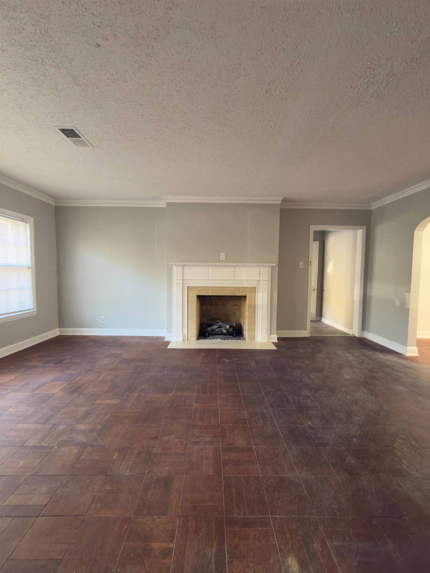 3443 BARRON AVE