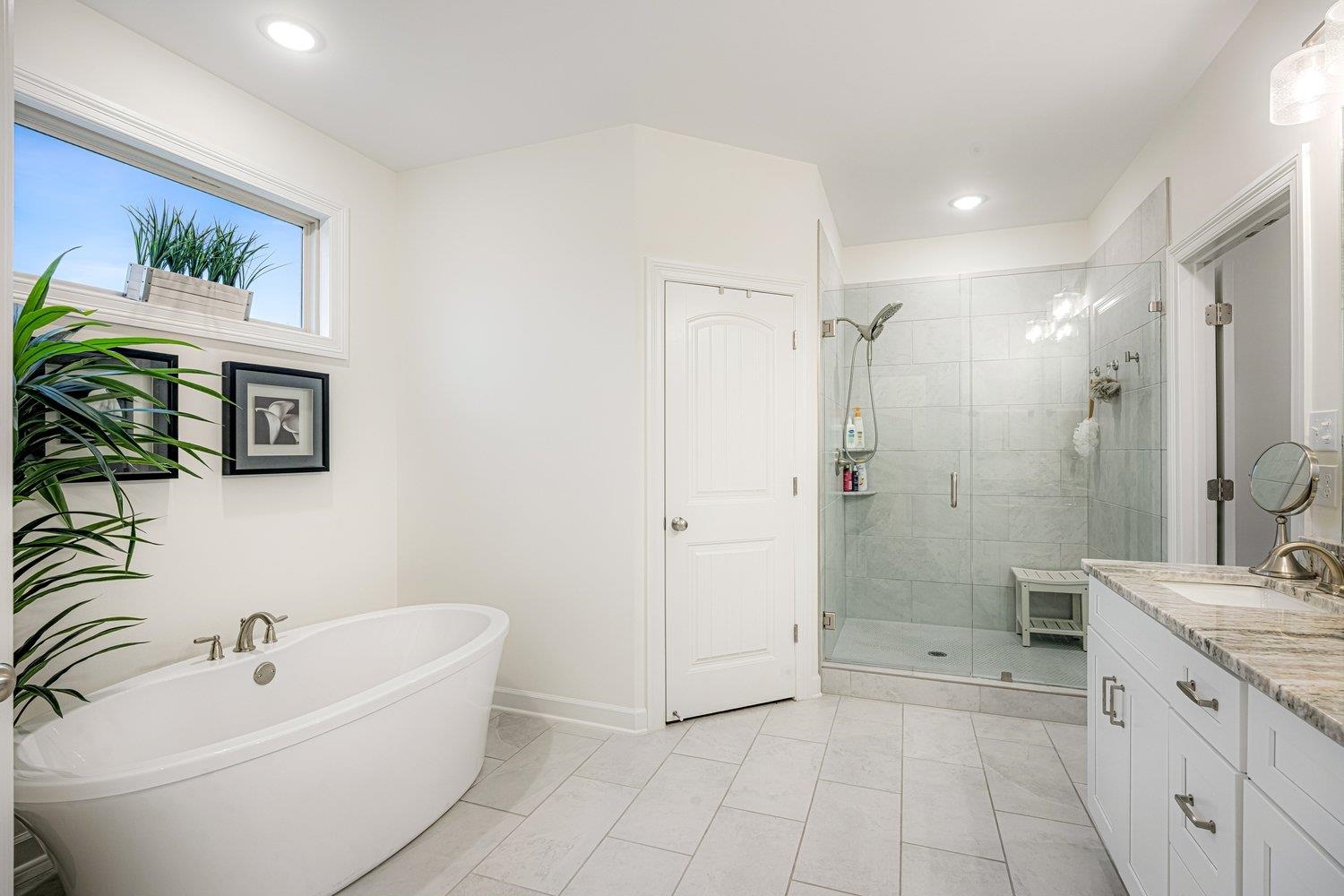 661 WOODLAND FOX LN