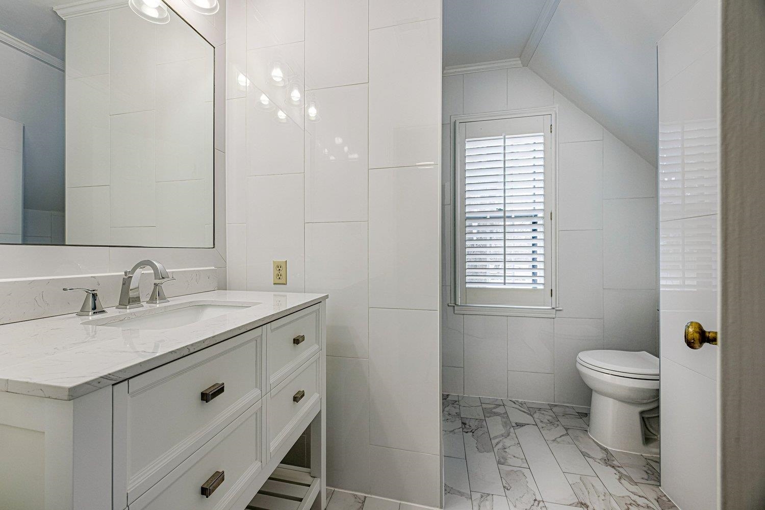 1330 PEBBLE CREEK LN