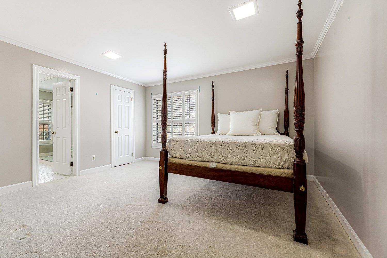 1330 PEBBLE CREEK LN