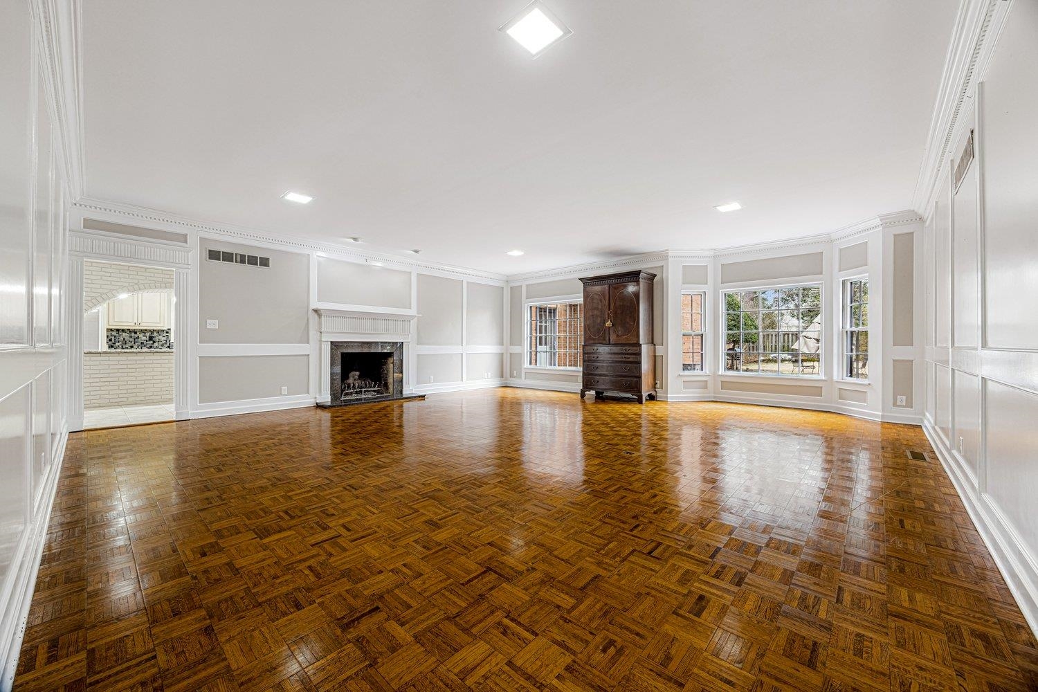 1330 PEBBLE CREEK LN