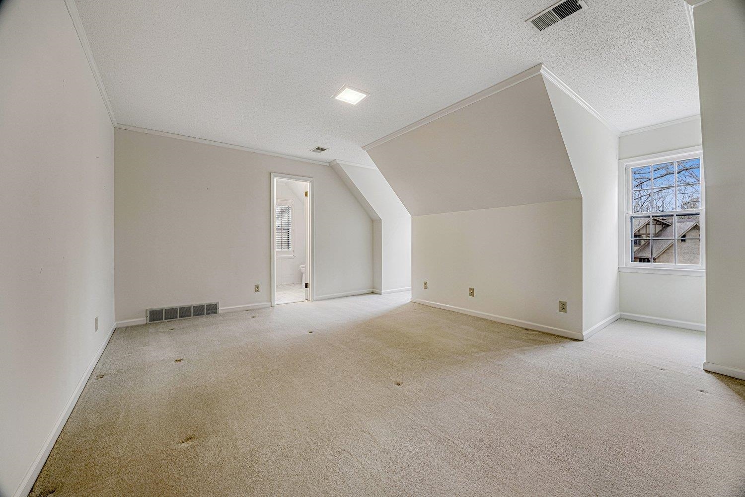 1330 PEBBLE CREEK LN