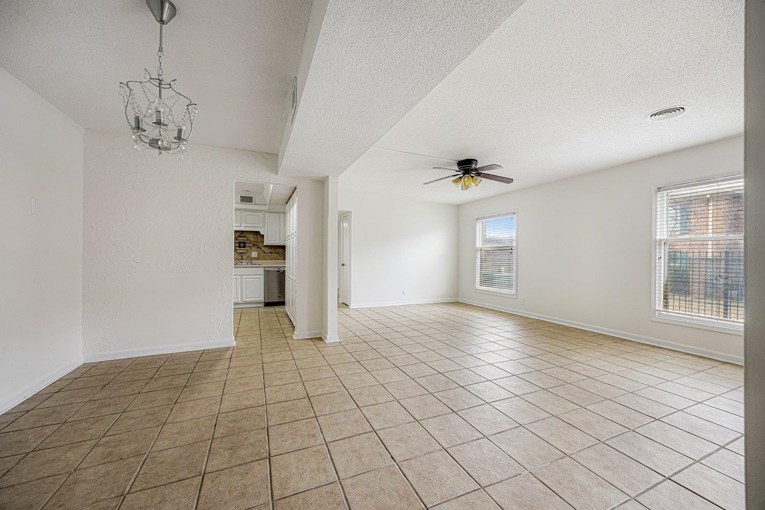 5918 JULIAN CT Unit: 1