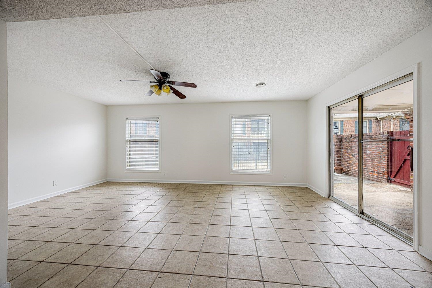 5918 JULIAN CT Unit: 1