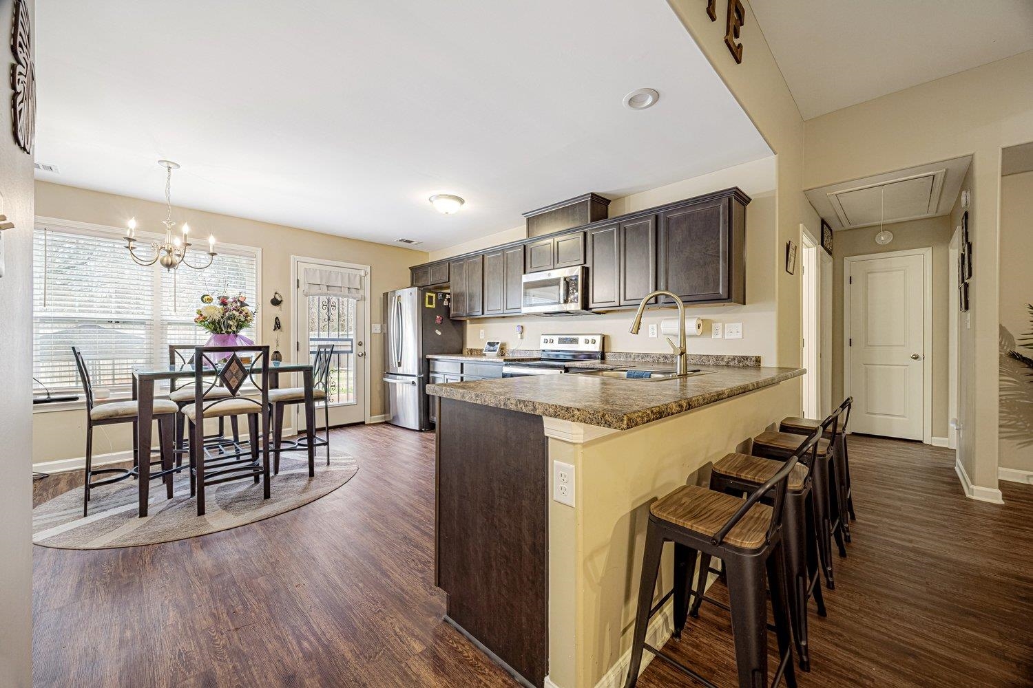 1264 CHARLES BRYAN RD