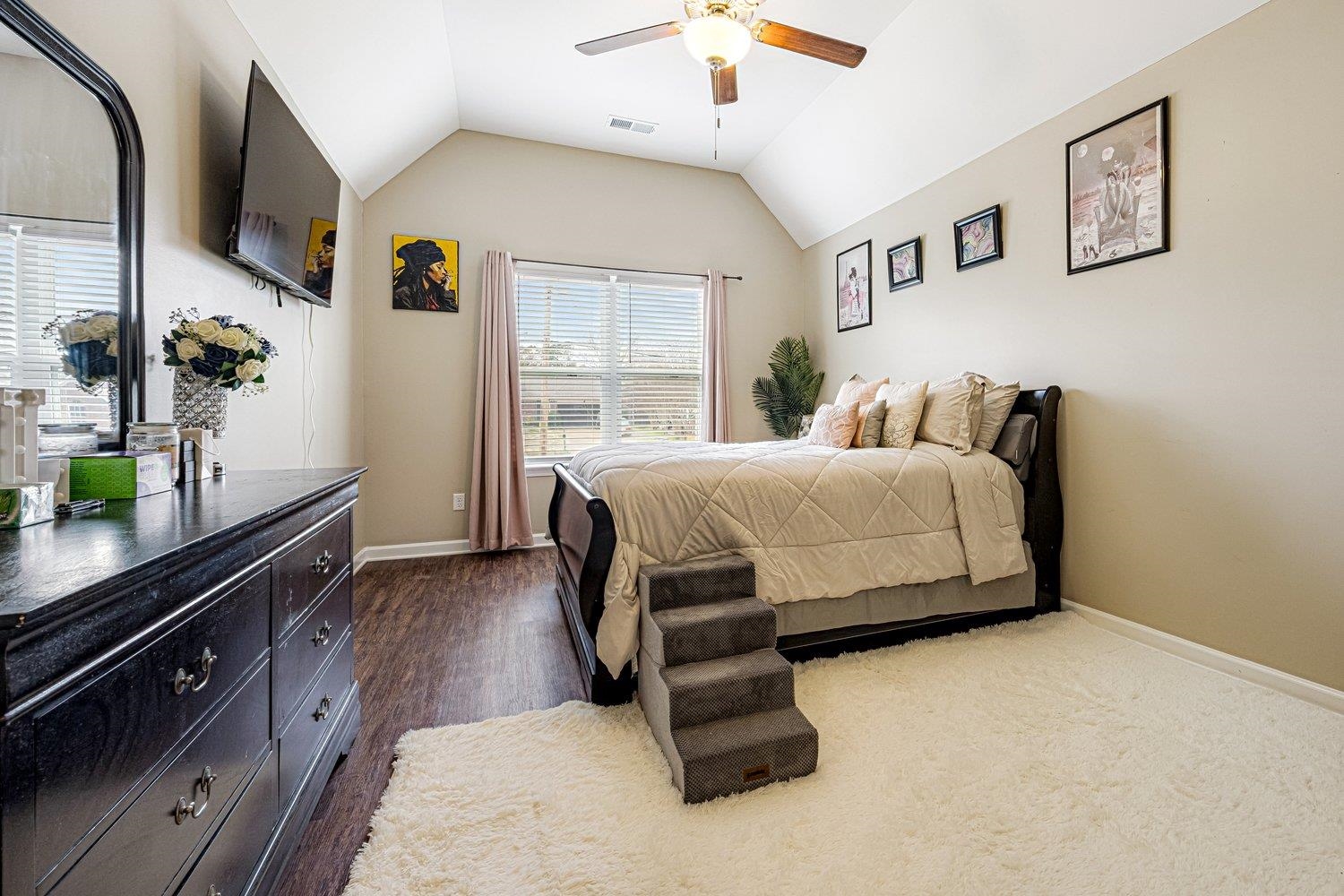 1264 CHARLES BRYAN RD