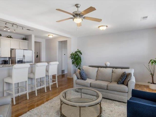 580 S MAIN ST Unit: 204