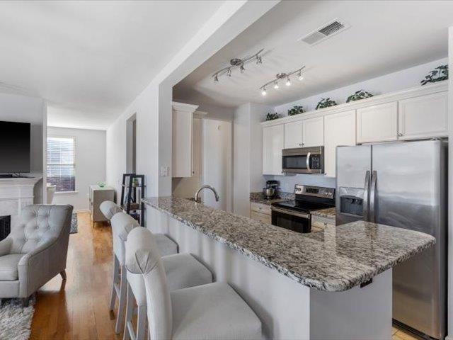 580 S MAIN ST Unit: 204