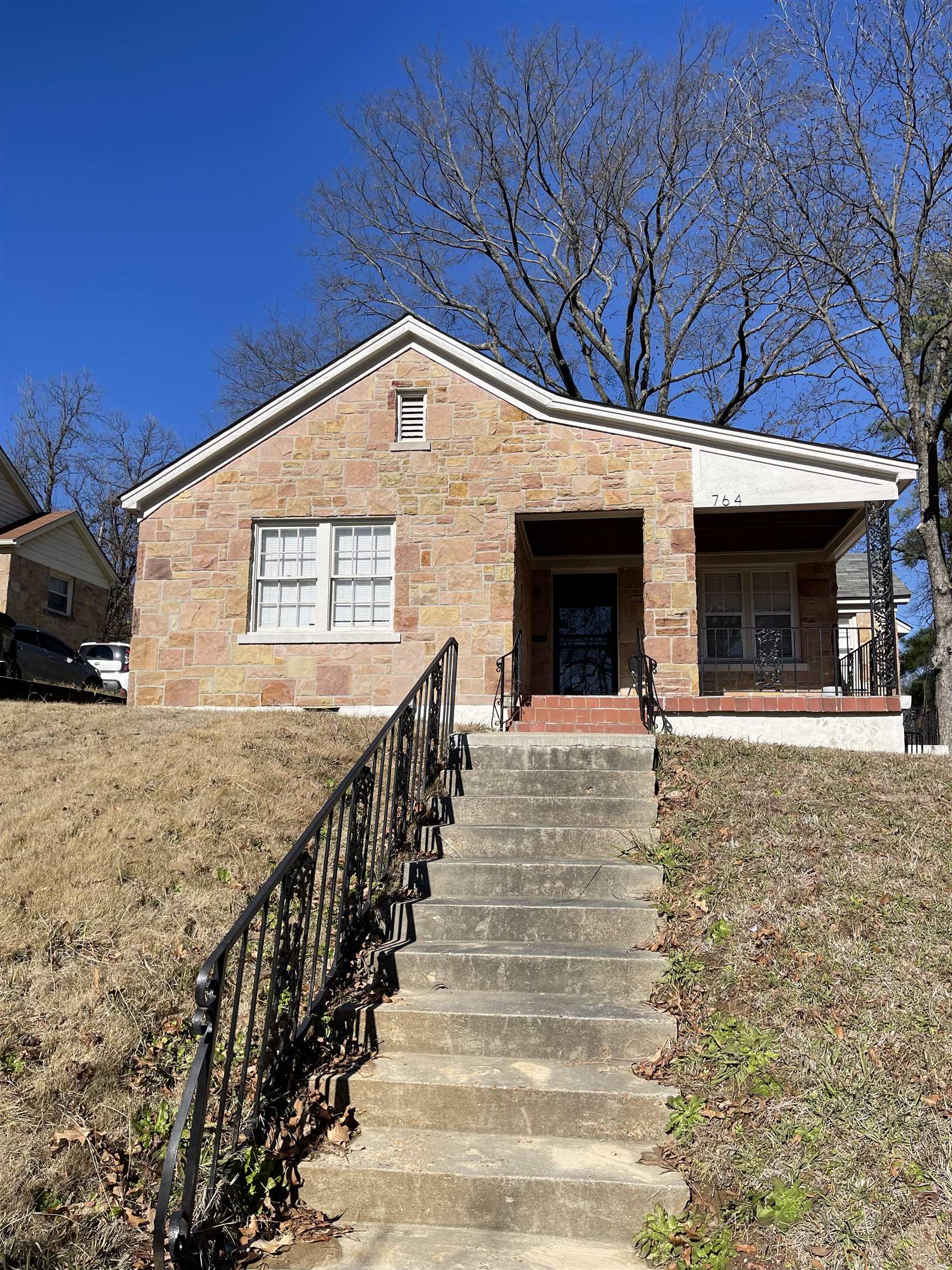 764 DUNN AVE