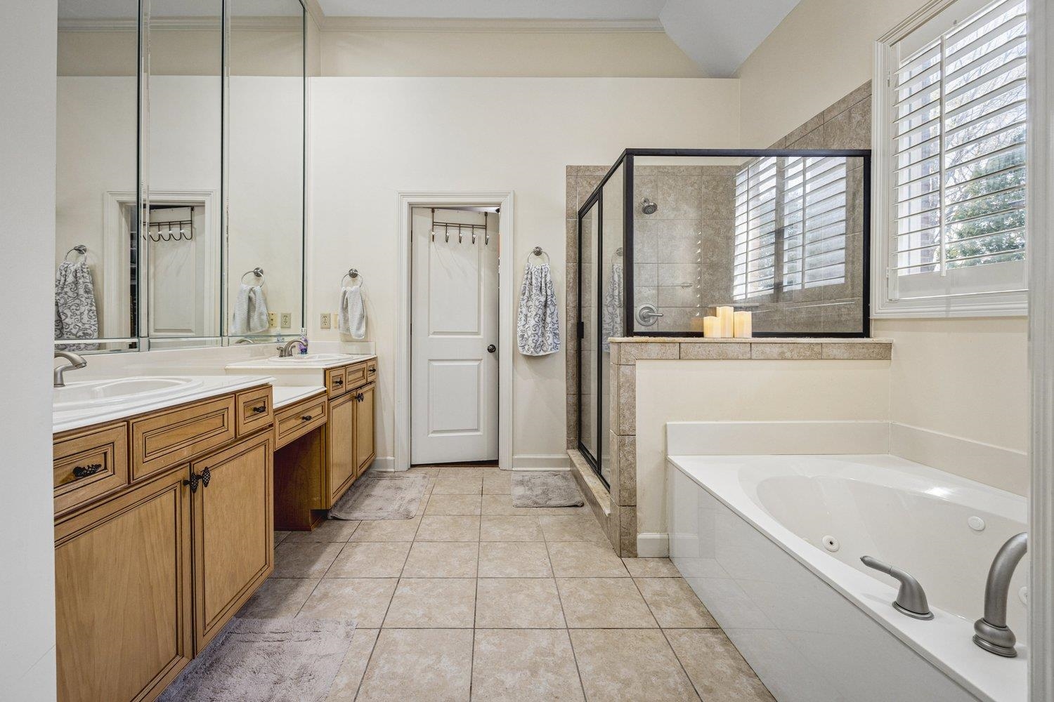 1854 ALMADALE FARMS PKY