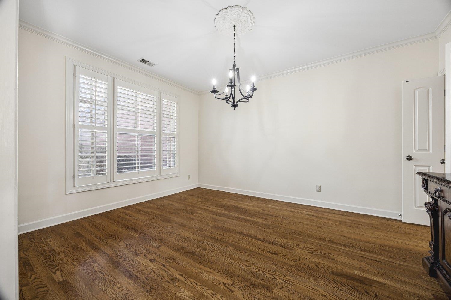 1854 ALMADALE FARMS PKY