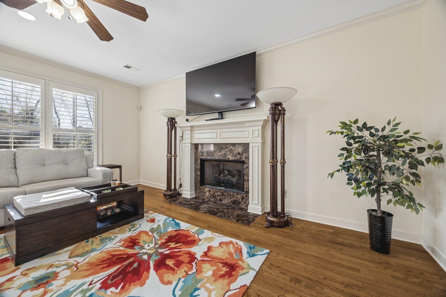 1854 ALMADALE FARMS PKY