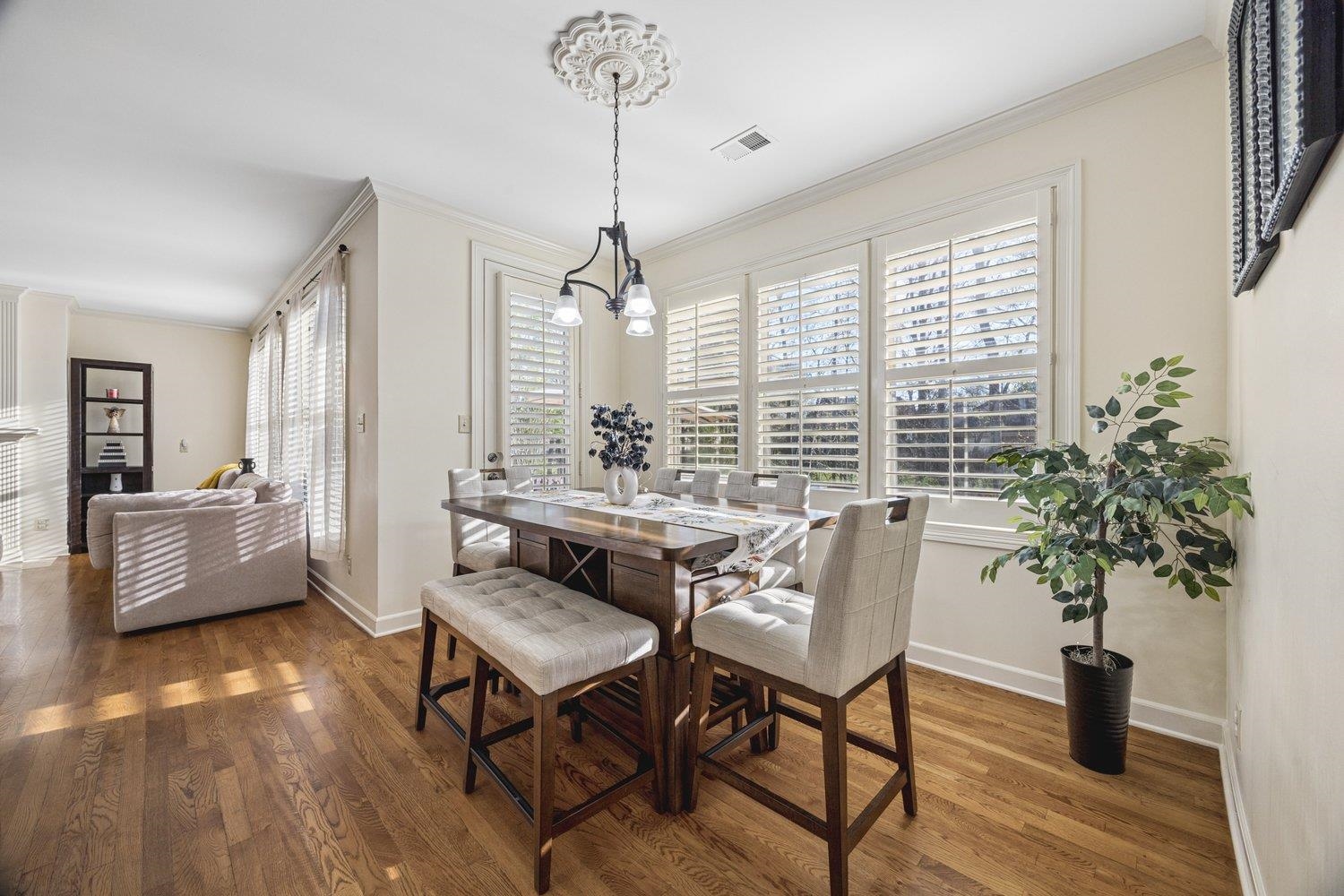 1854 ALMADALE FARMS PKY