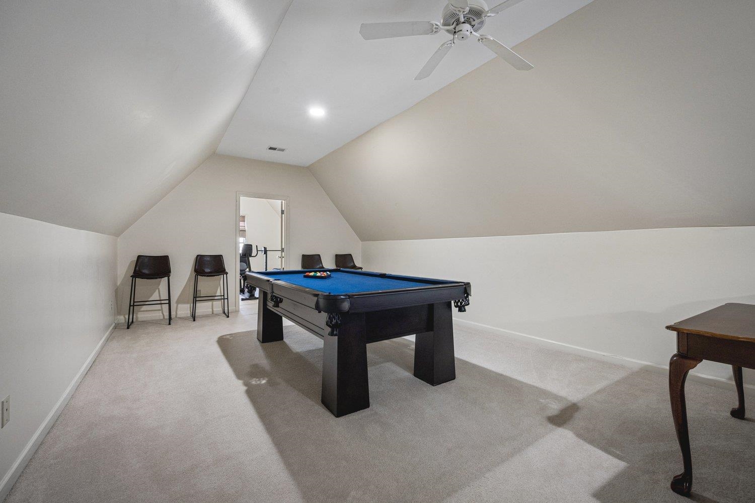 1854 ALMADALE FARMS PKY