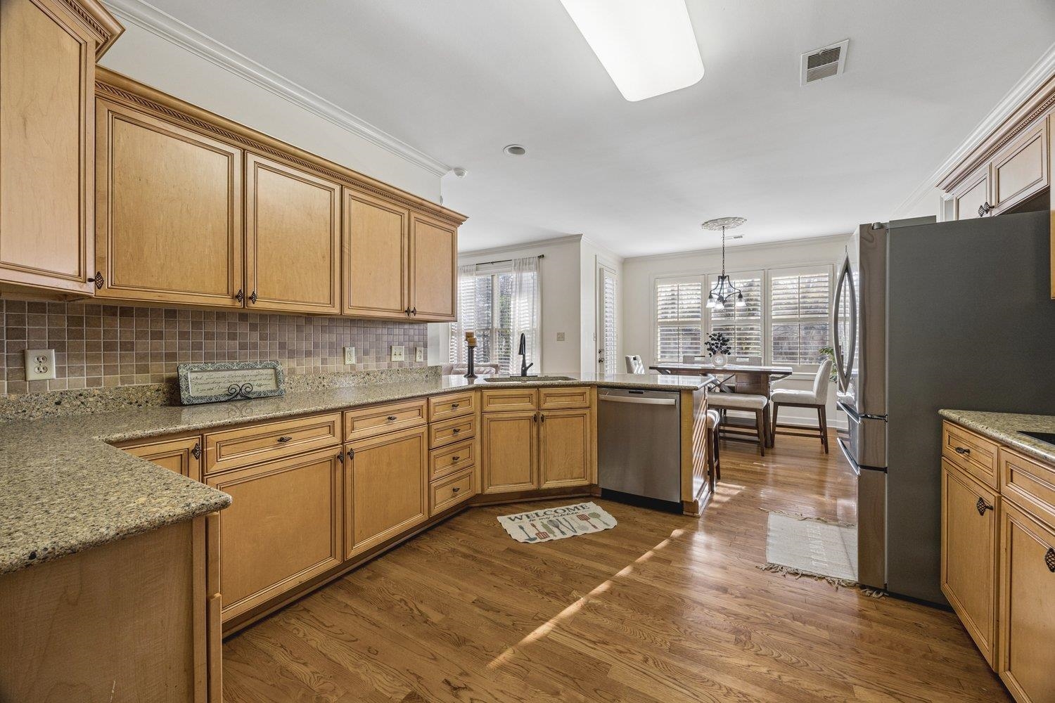 1854 ALMADALE FARMS PKY