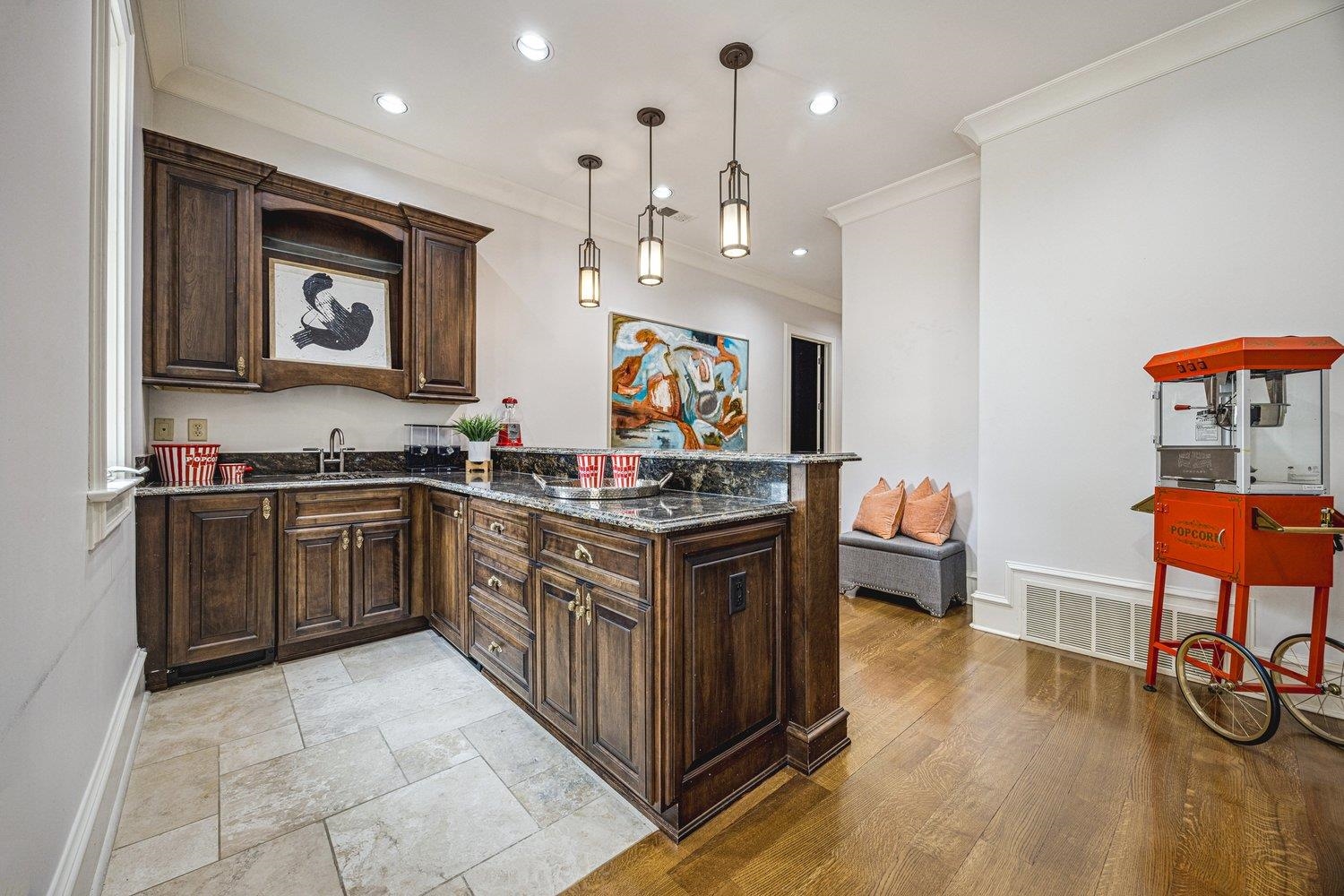 220 MOUNTAIN BROOK CV