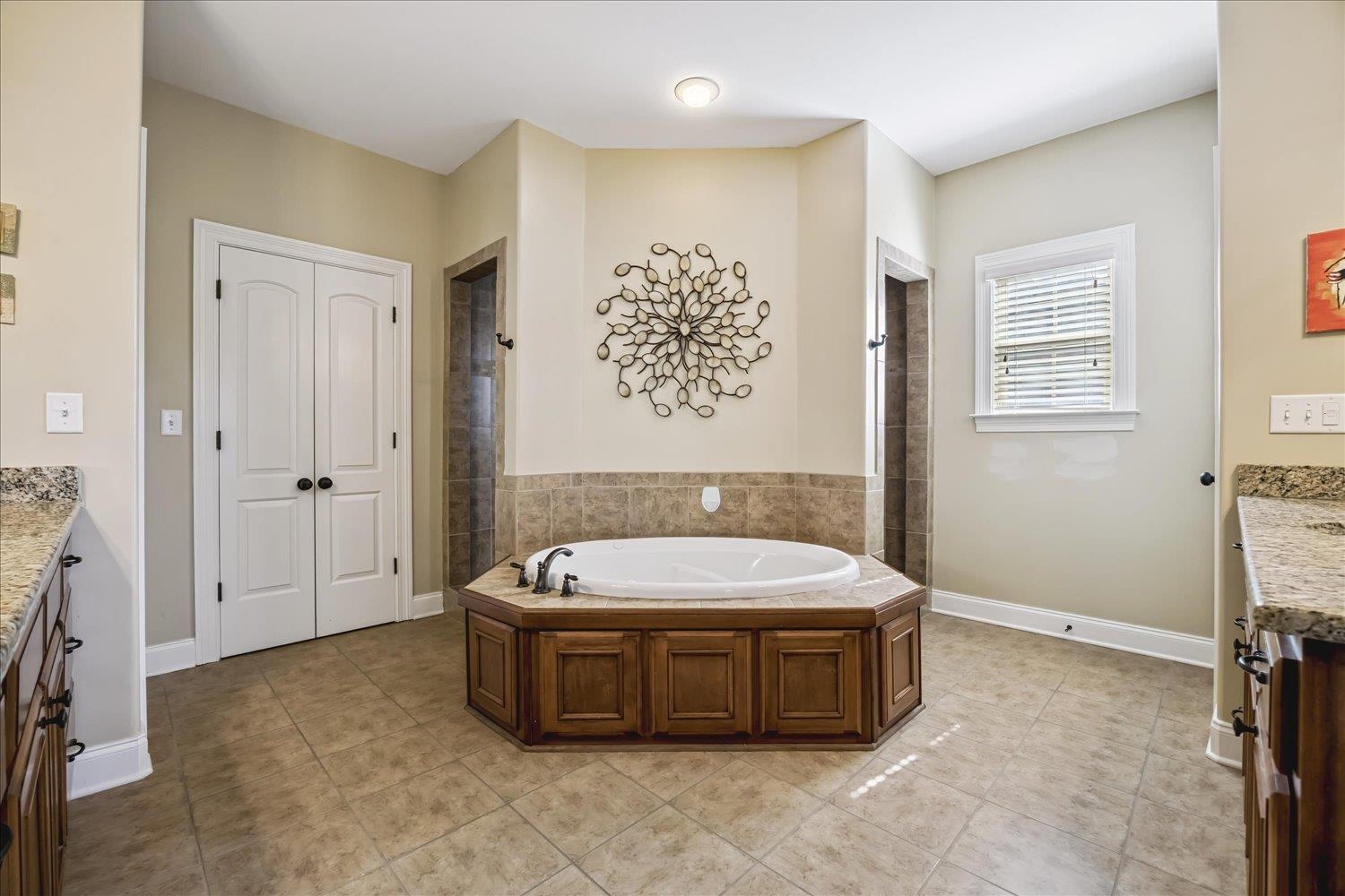 9267 CIELO DR