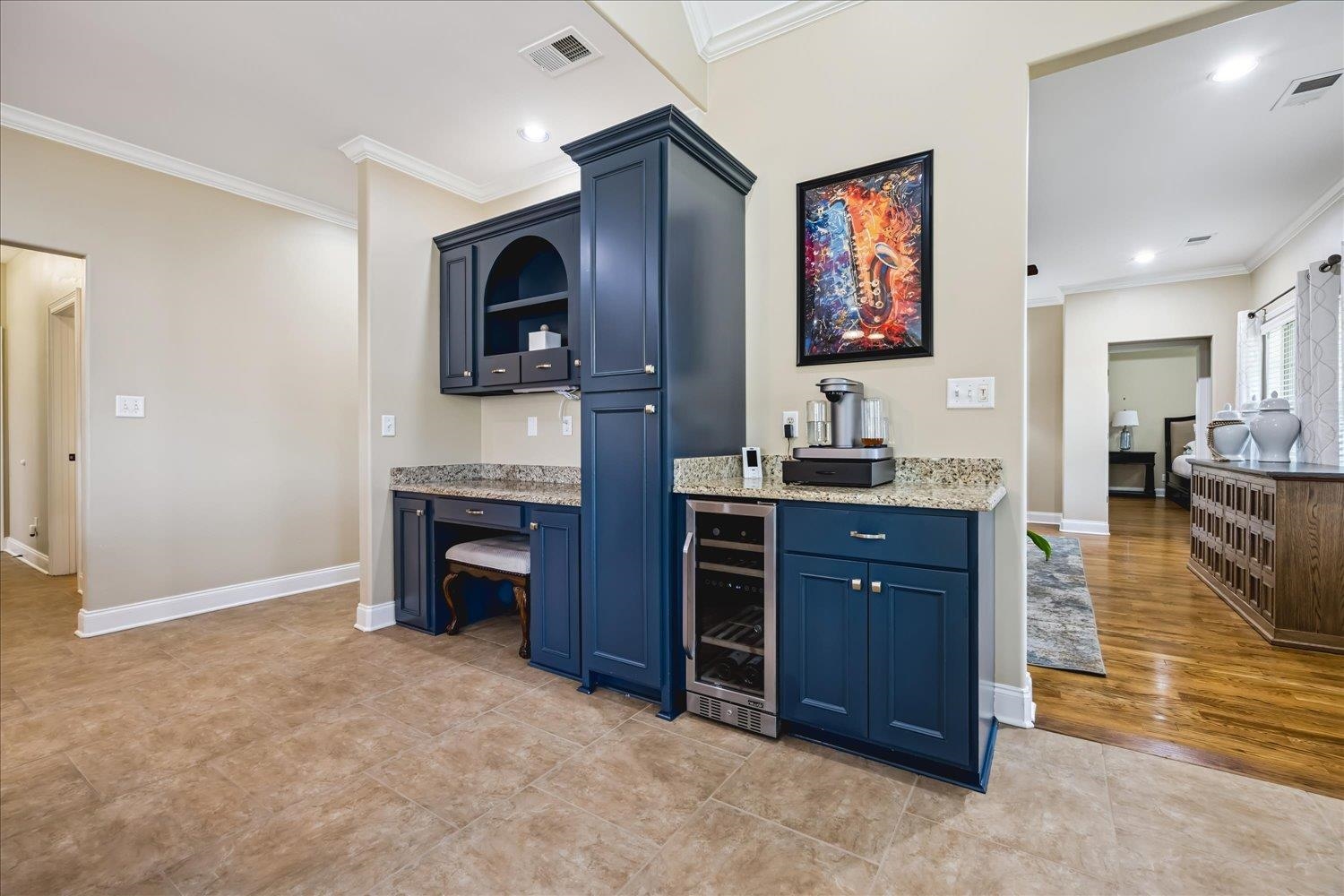 9267 CIELO DR