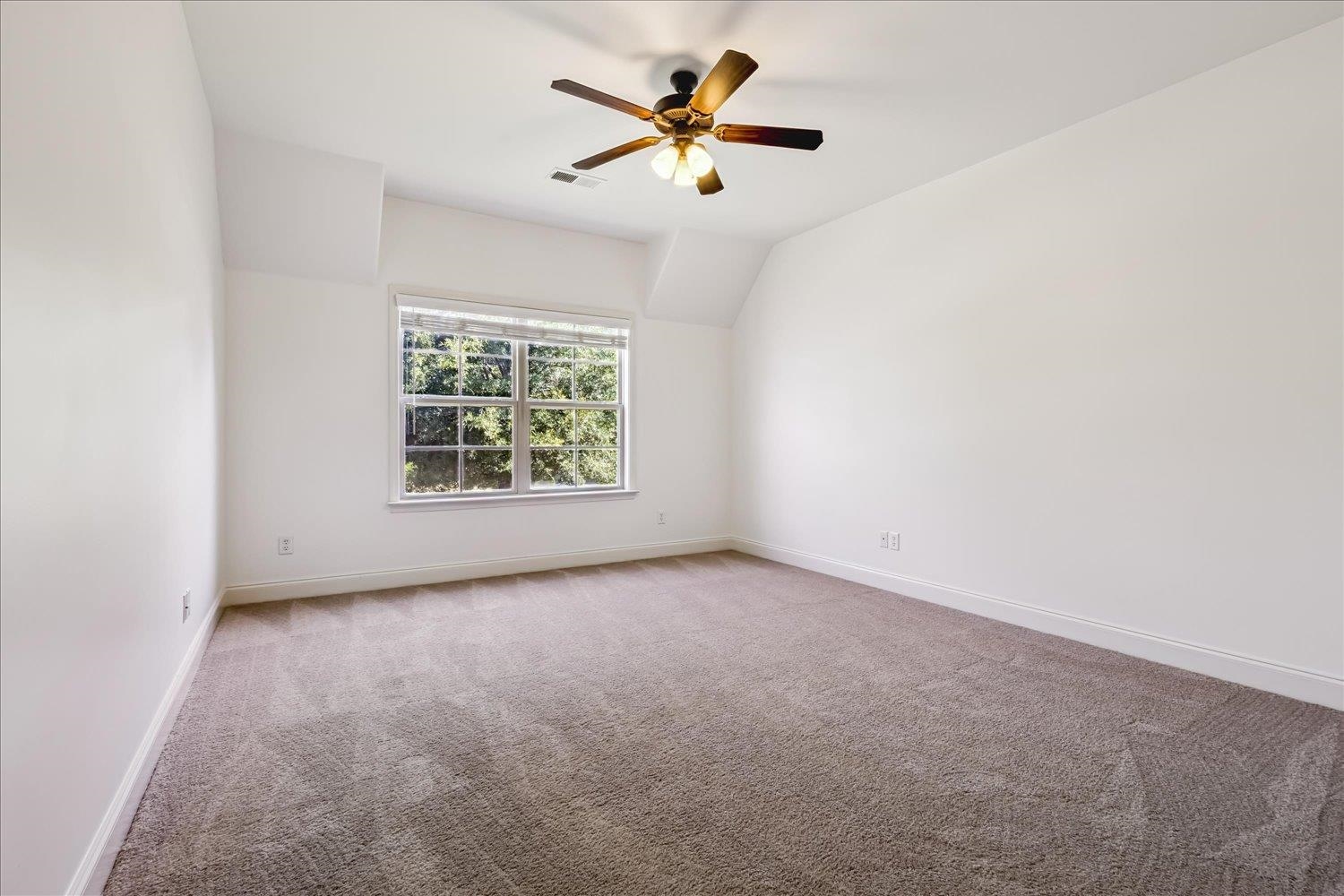 9267 CIELO DR