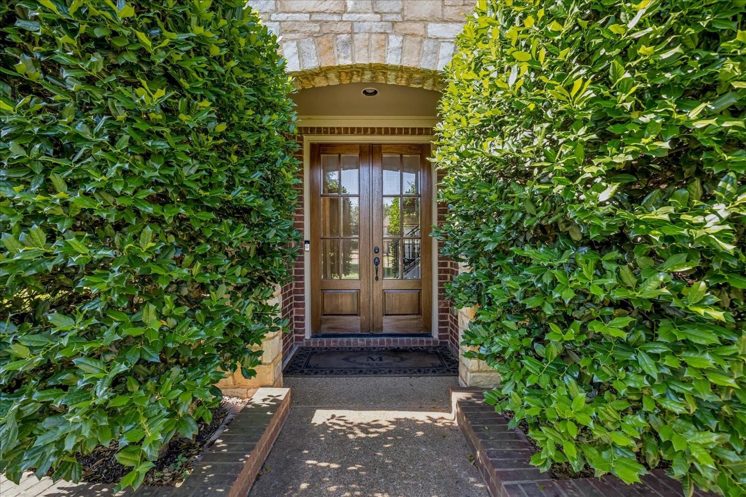 9267 CIELO DR