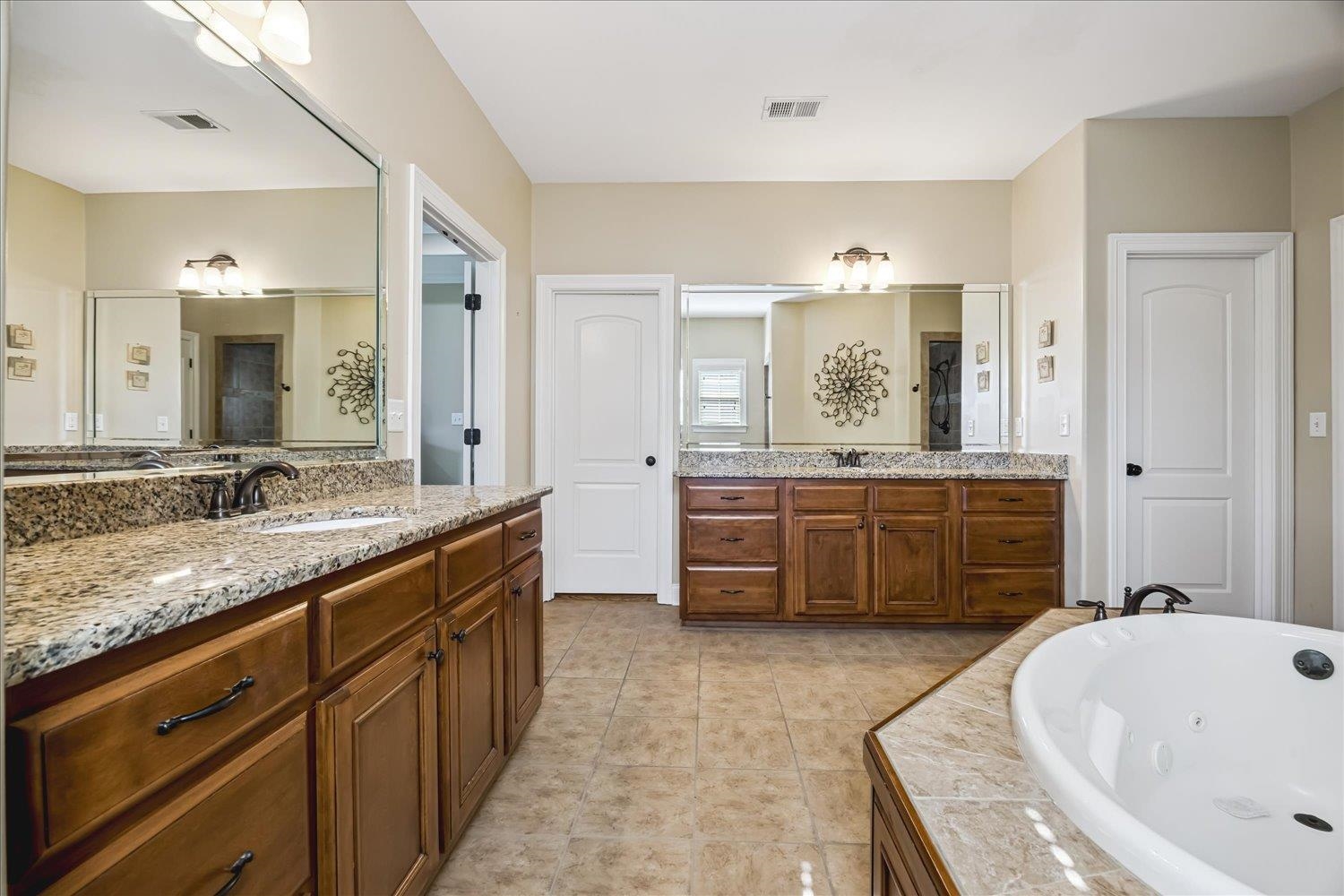 9267 CIELO DR