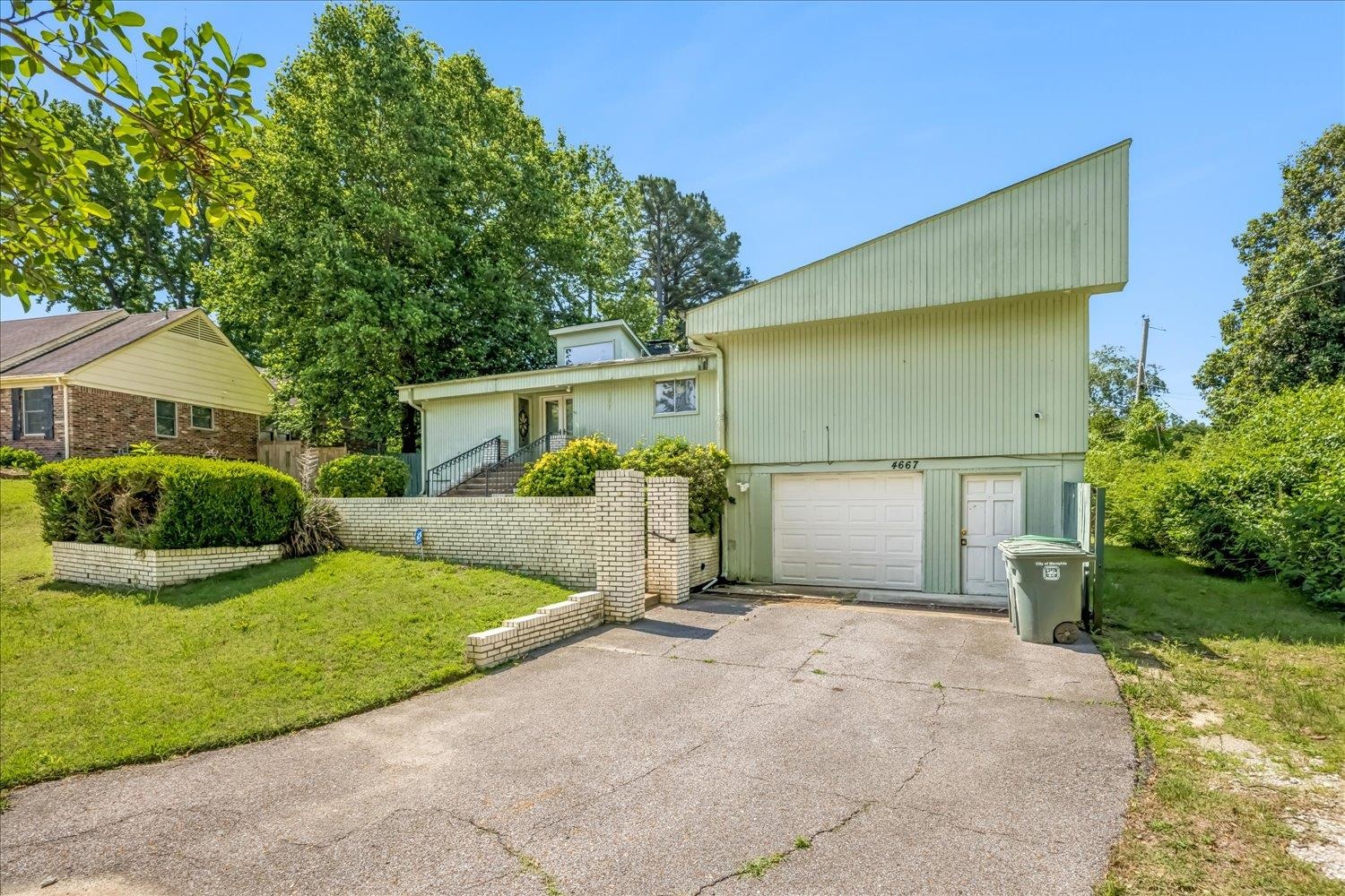 4667 SUESAND CV
