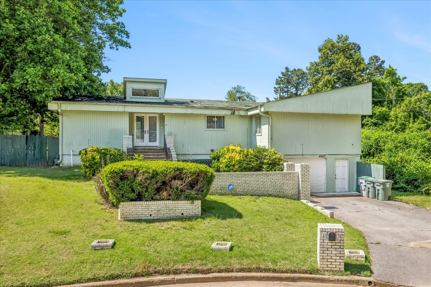4667 SUESAND CV