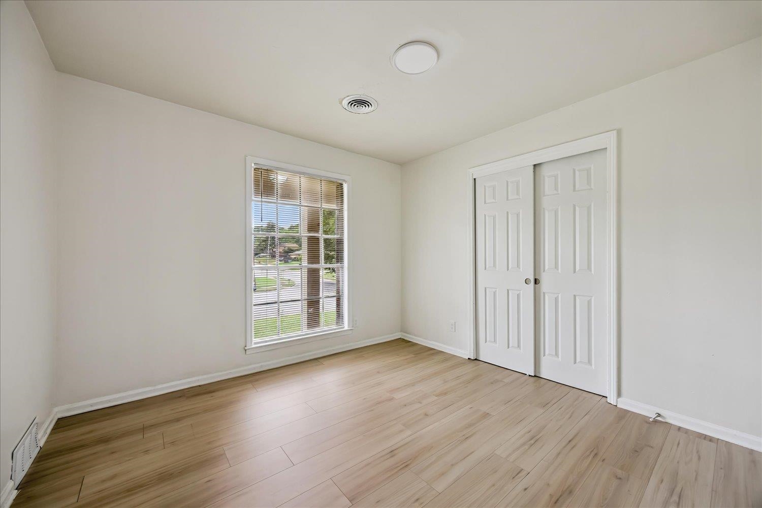 2600 CLEARPARK CV