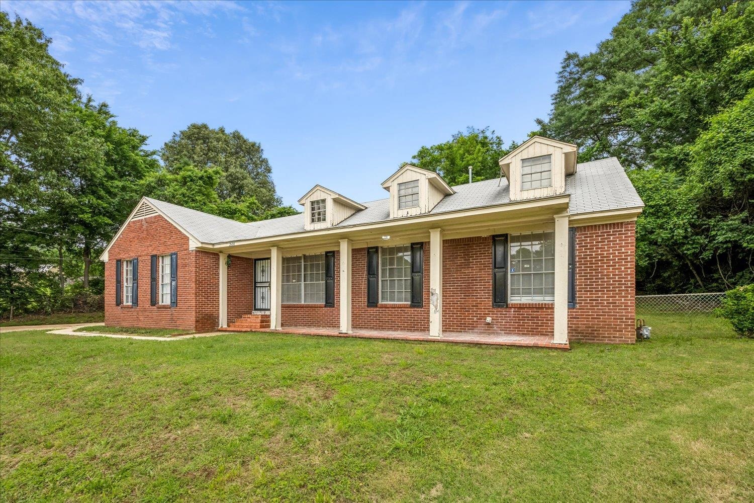 2600 CLEARPARK CV
