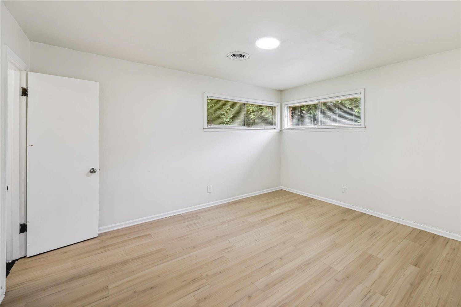 2600 CLEARPARK CV