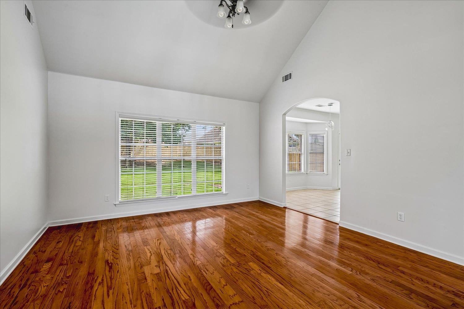 1480 MCALLEN CV