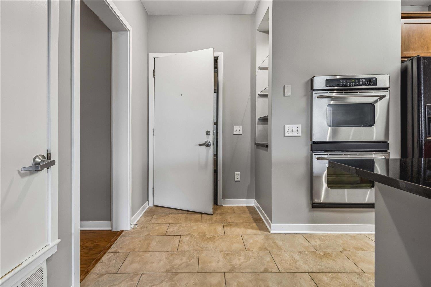 426 N FRONT ST Unit: 104