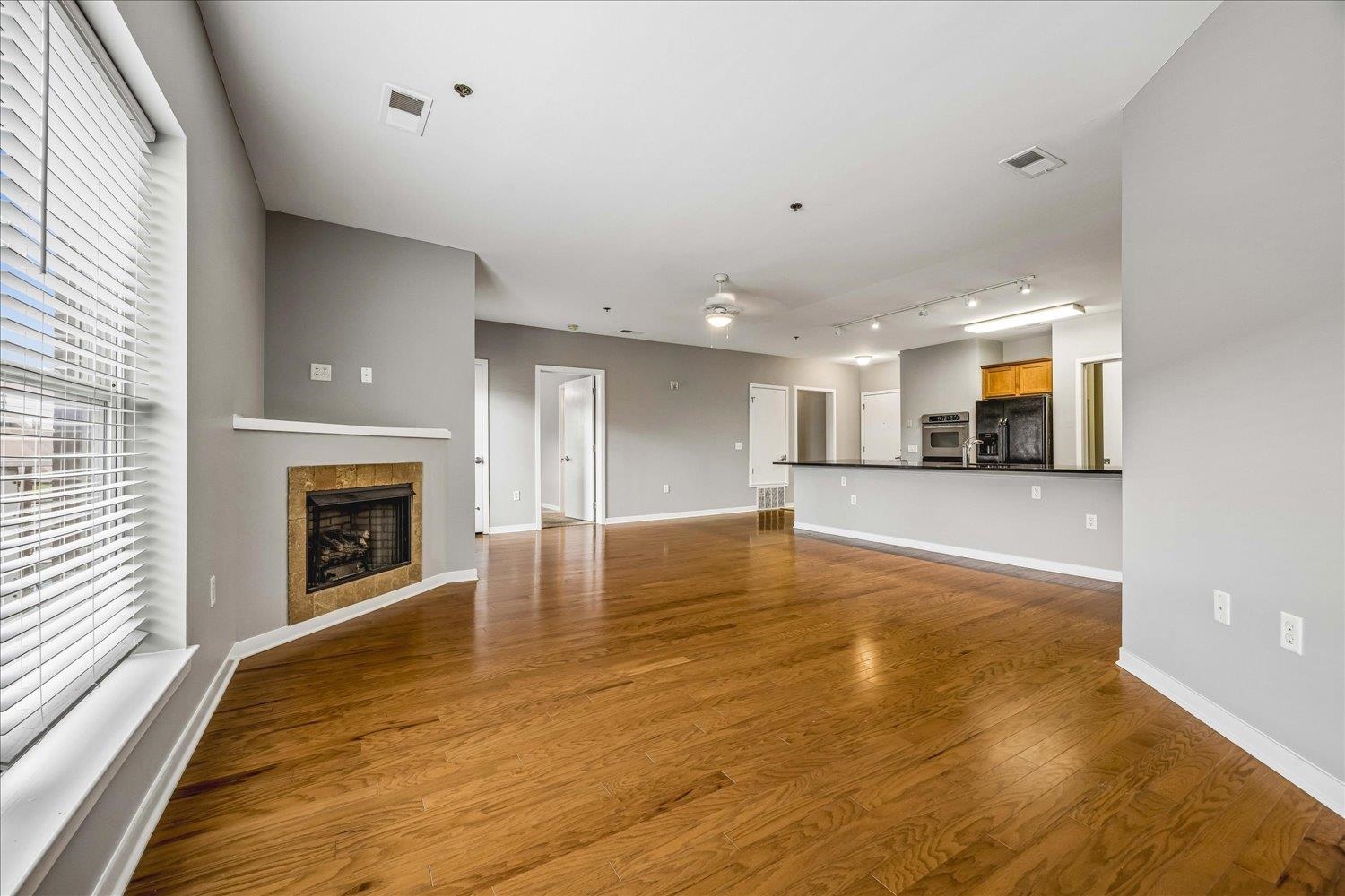 426 N FRONT ST Unit: 104
