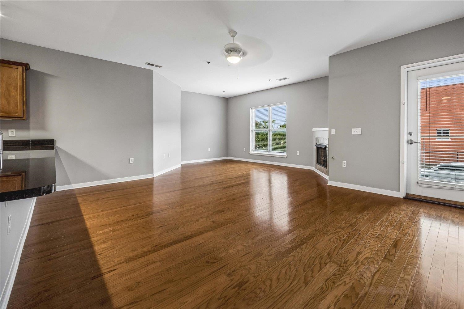 426 N FRONT ST Unit: 104