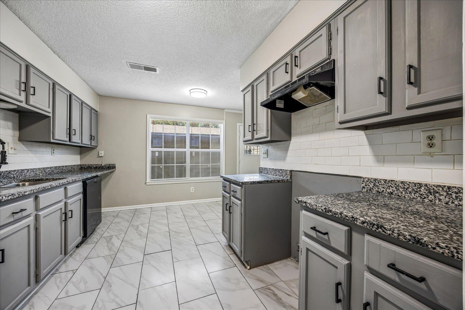 5991 LOFTY OAK RD Unit: 5991
