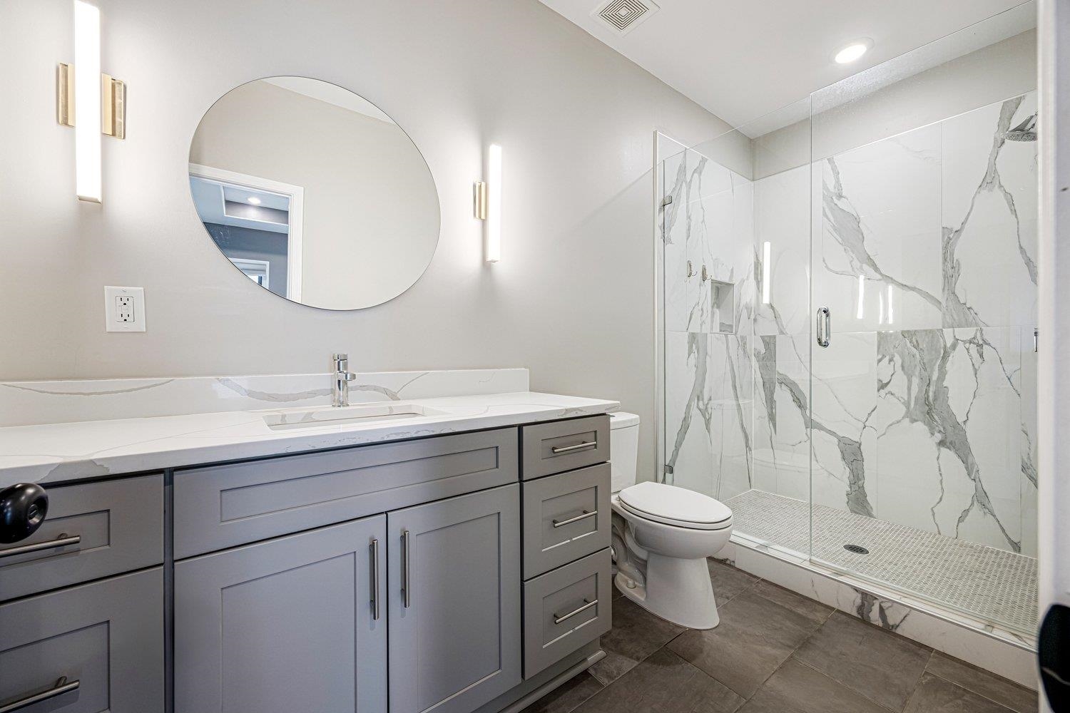 93 TOULOUSE DR