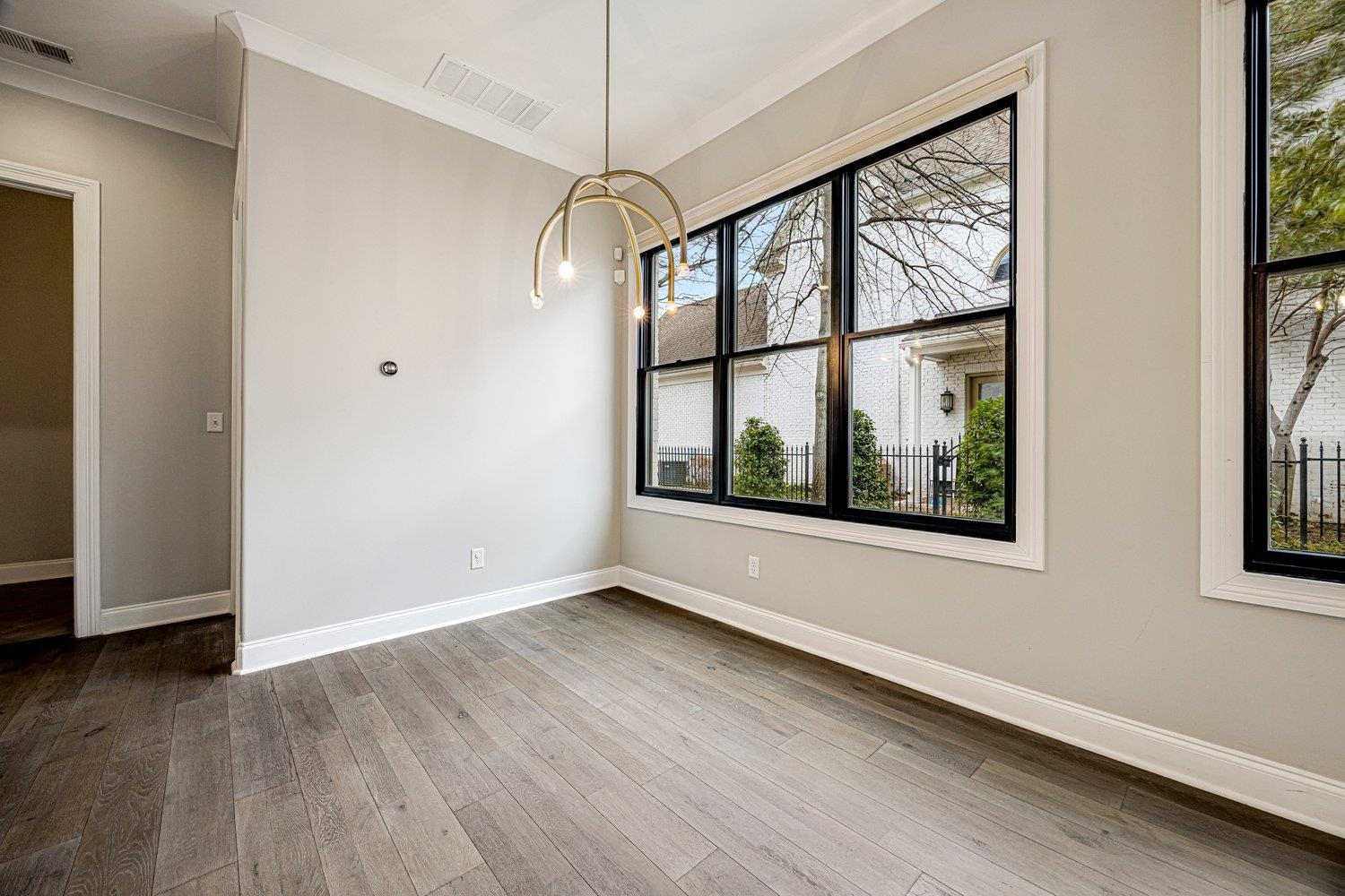 93 TOULOUSE DR