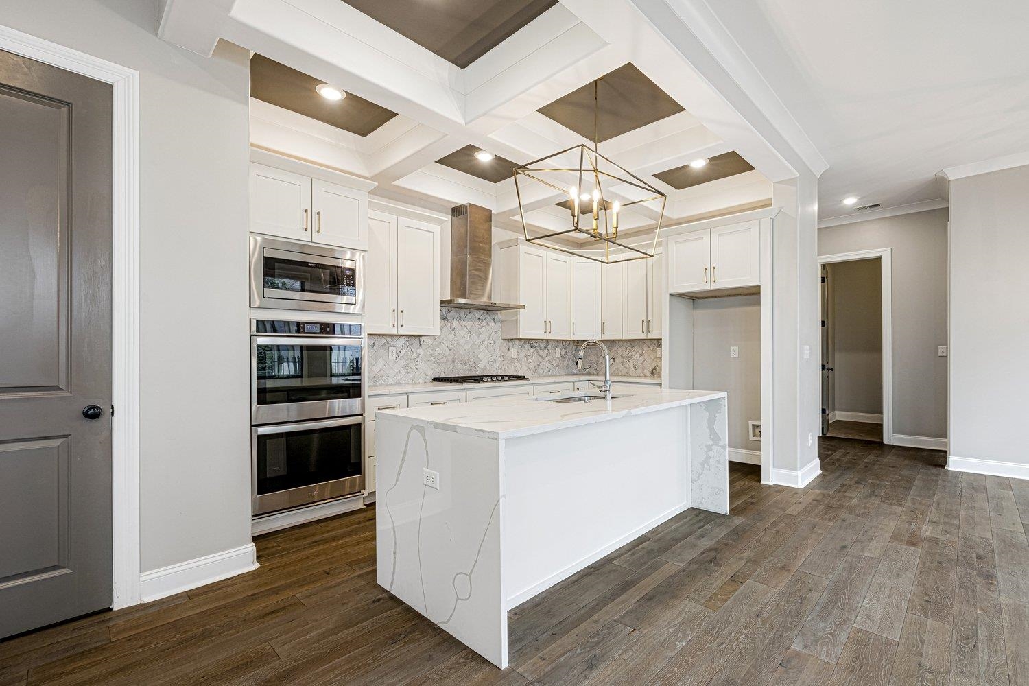93 TOULOUSE DR