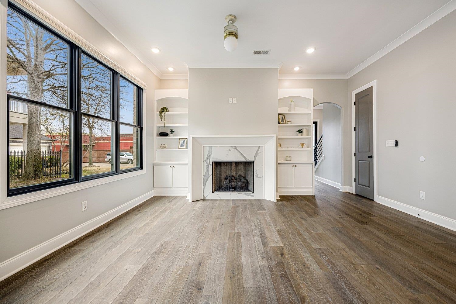 93 TOULOUSE DR