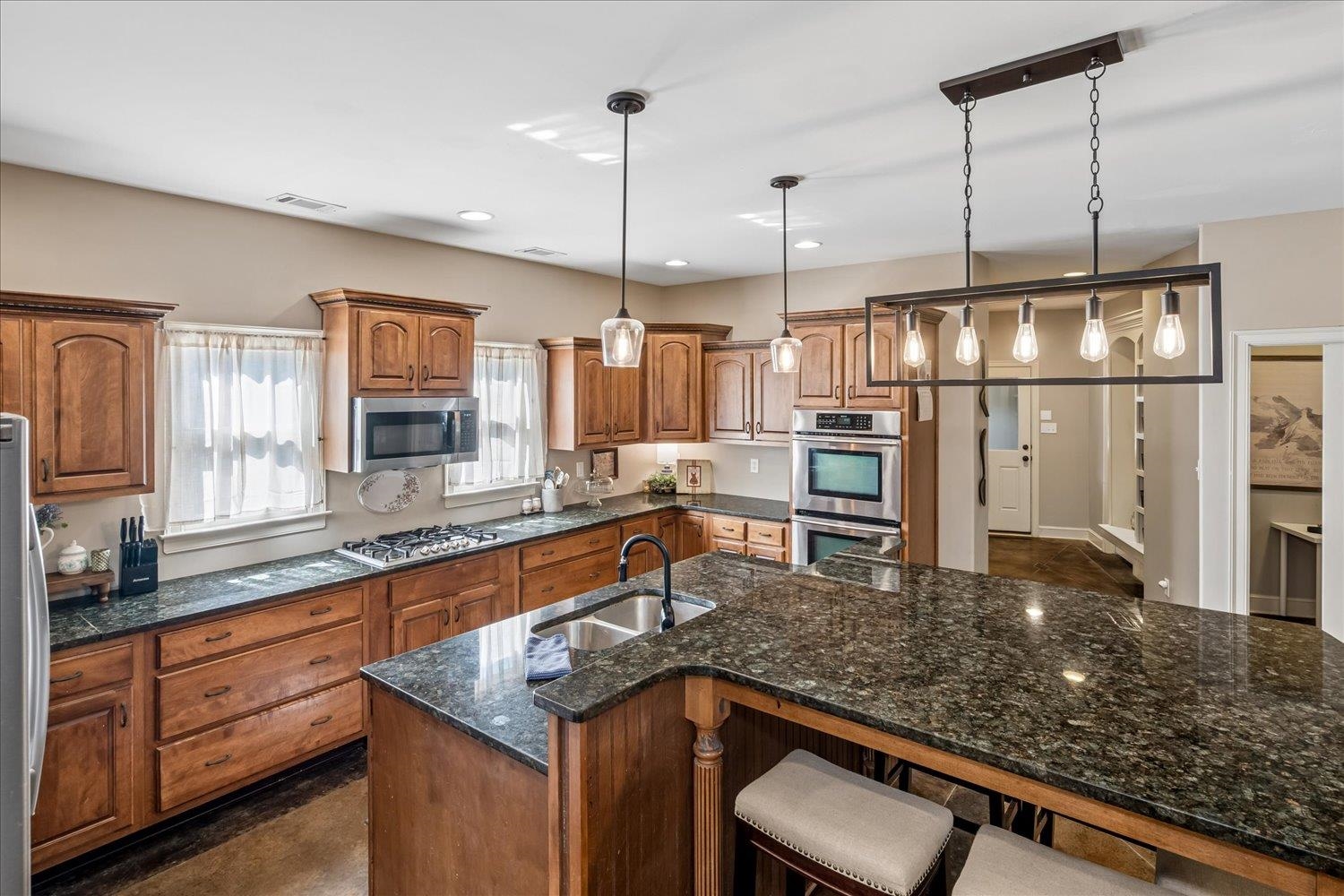 5593 MAGNOLIA BEND CV