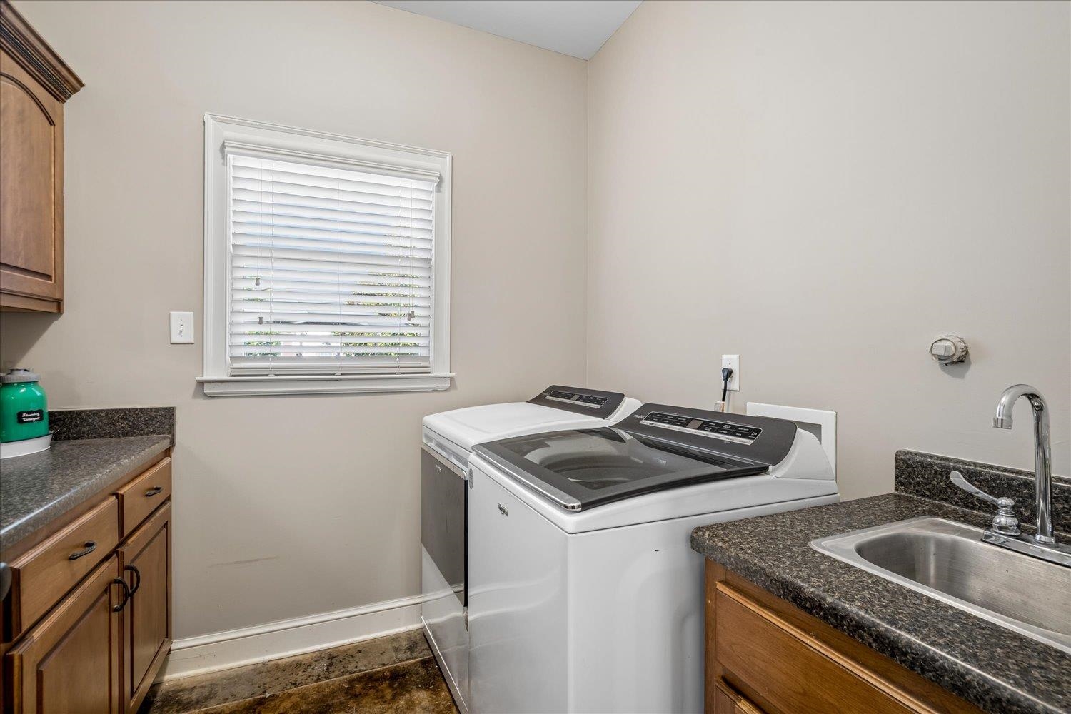 5593 MAGNOLIA BEND CV