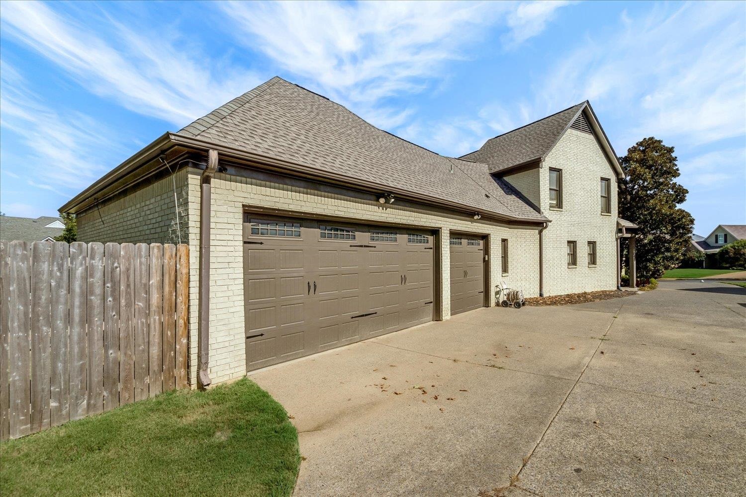 5593 MAGNOLIA BEND CV