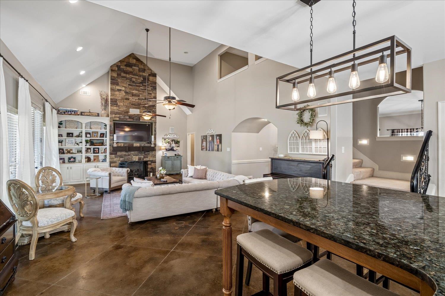 5593 MAGNOLIA BEND CV